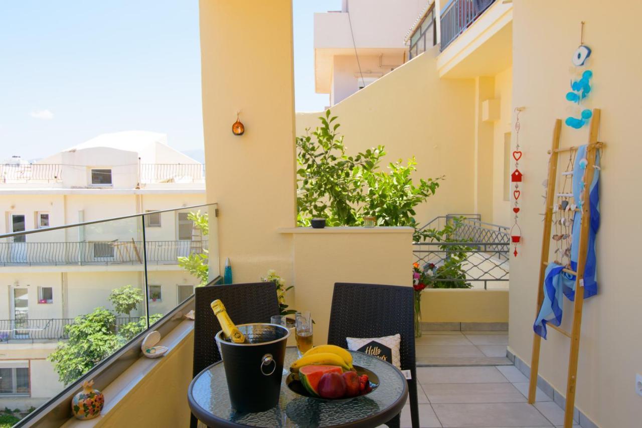 House For Families Near The Lake Agios Nikolaos  Exterior photo